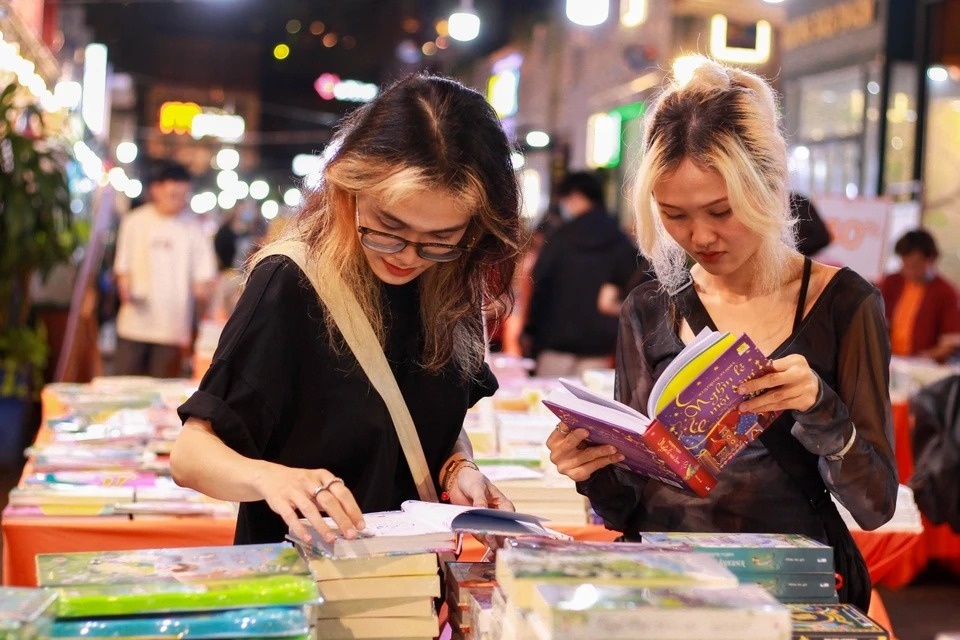 Ky vong da dang hoa Giai thuong Sach Quoc gia hinh anh