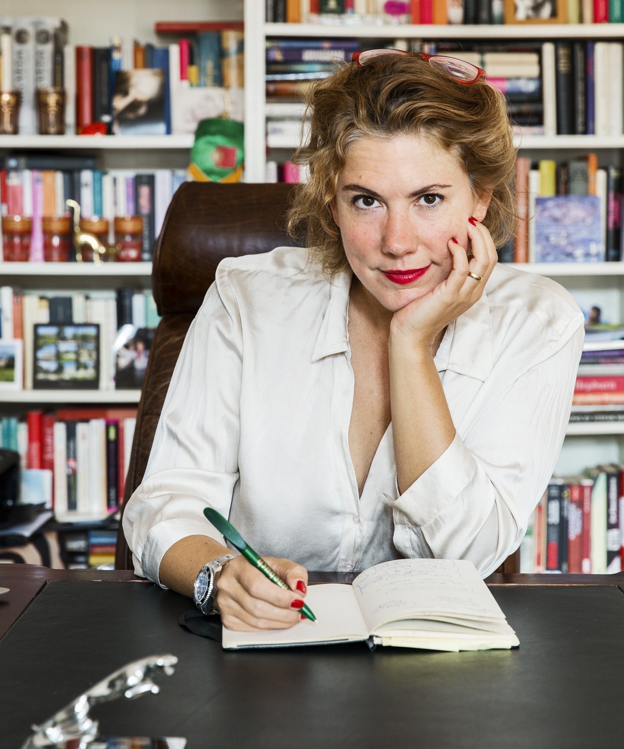 nha van best-seller anh 1