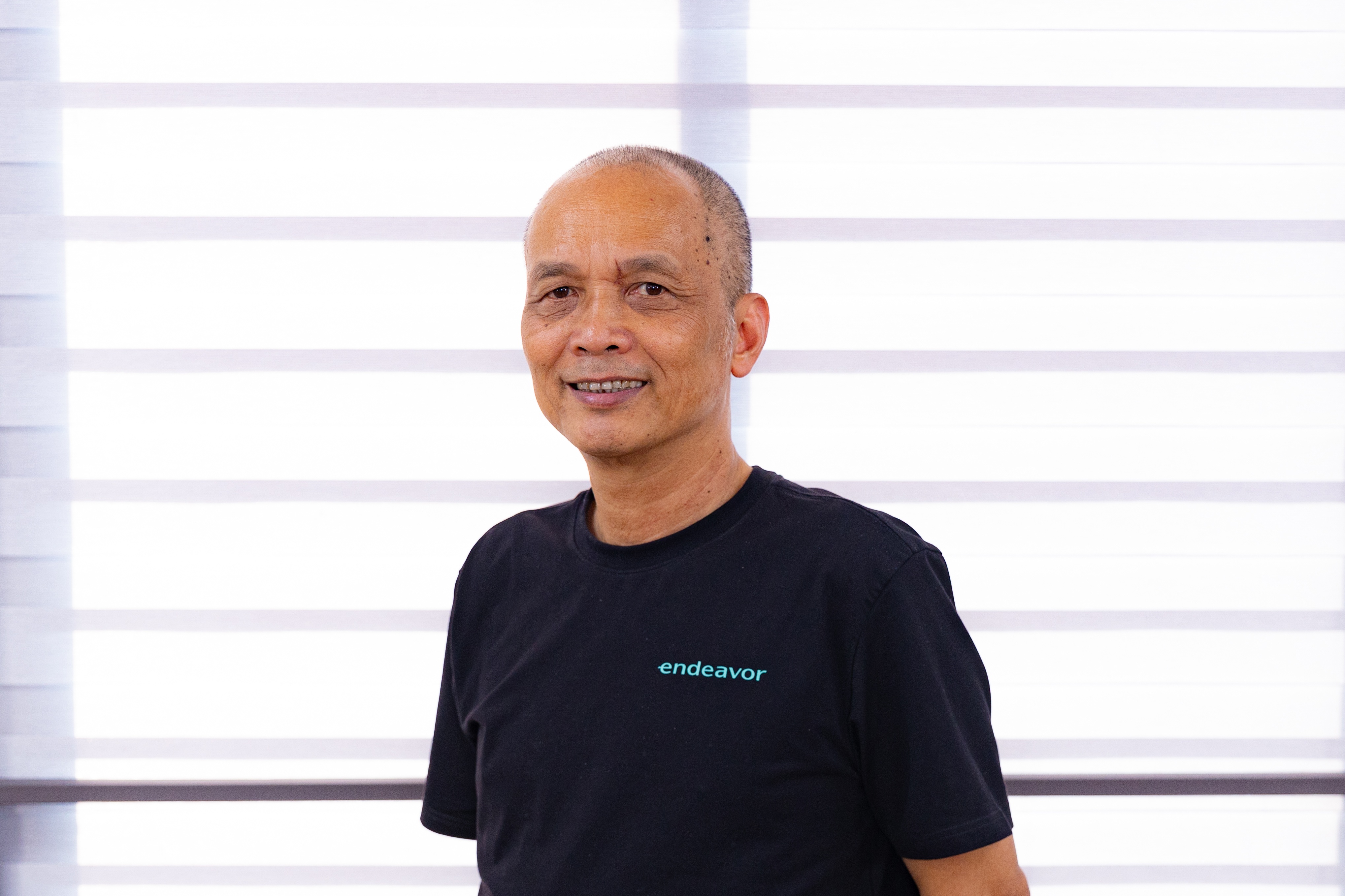 Van hoa 'Dek biet gi cung tien' cua FPT hinh anh