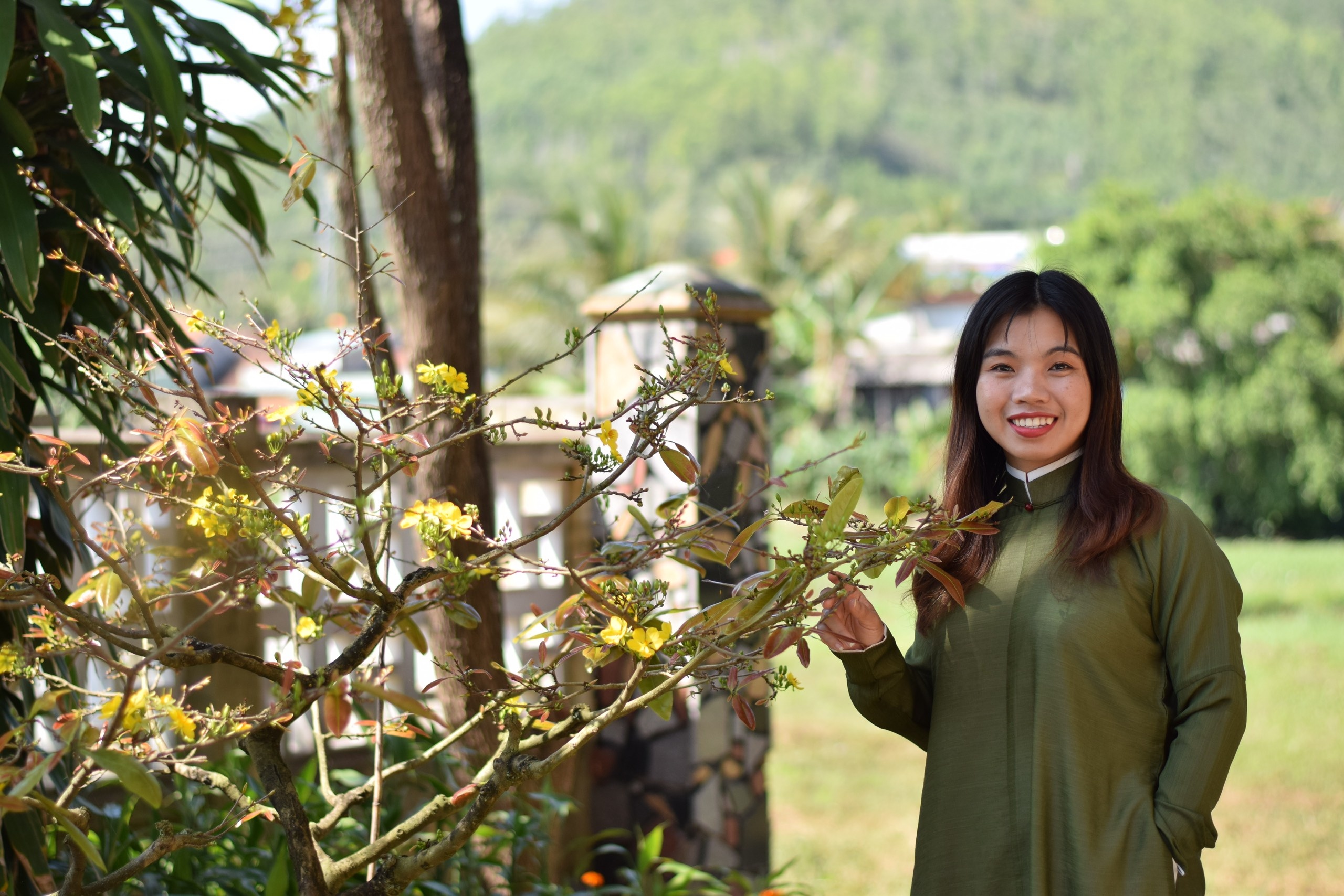 mot thoang ruc ro anh 2