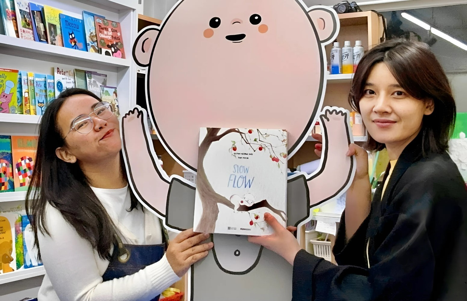 Sach cua tac gia Viet ra mat ban doc Thai Lan, Han Quoc hinh anh