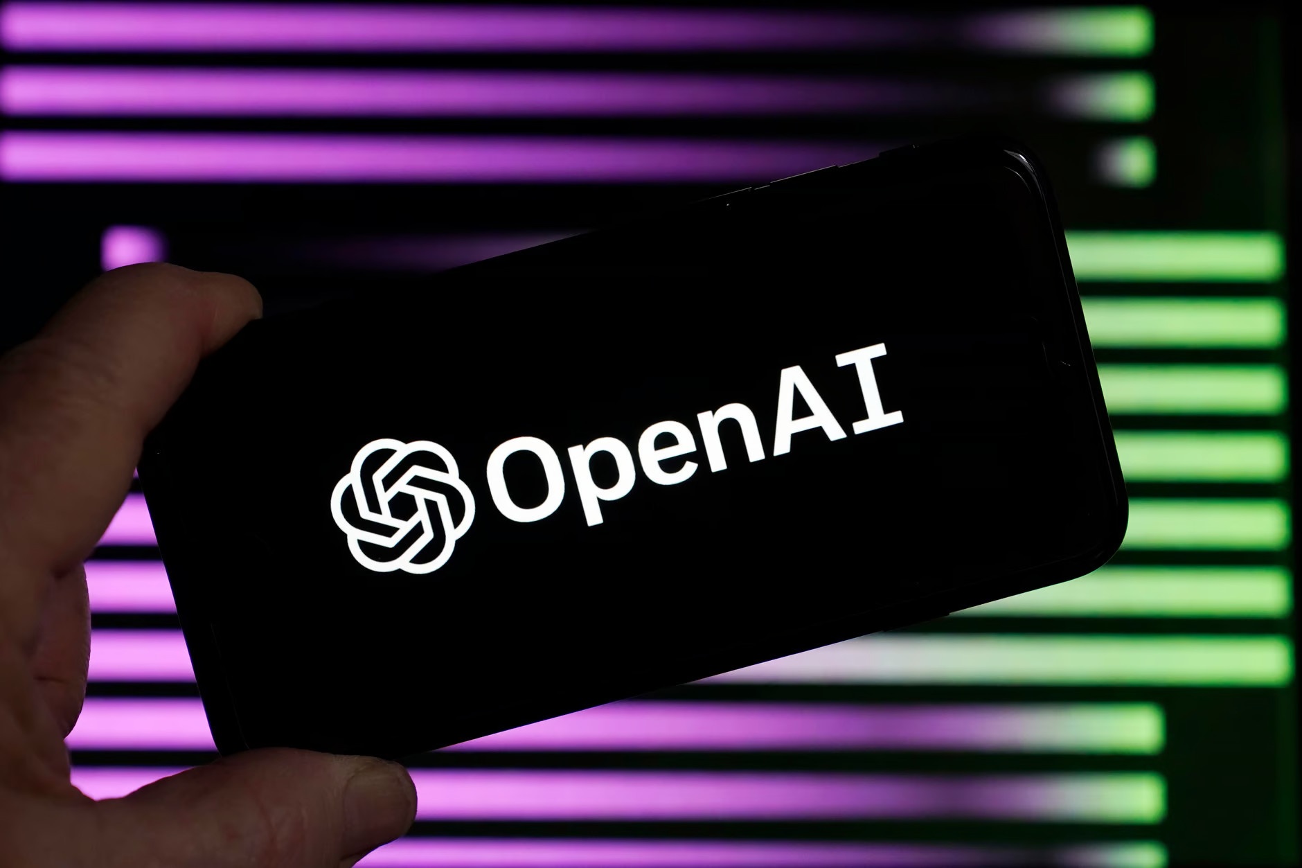 OpenAI va Microsoft bac bo don kien ban quyen cua bao chi hinh anh
