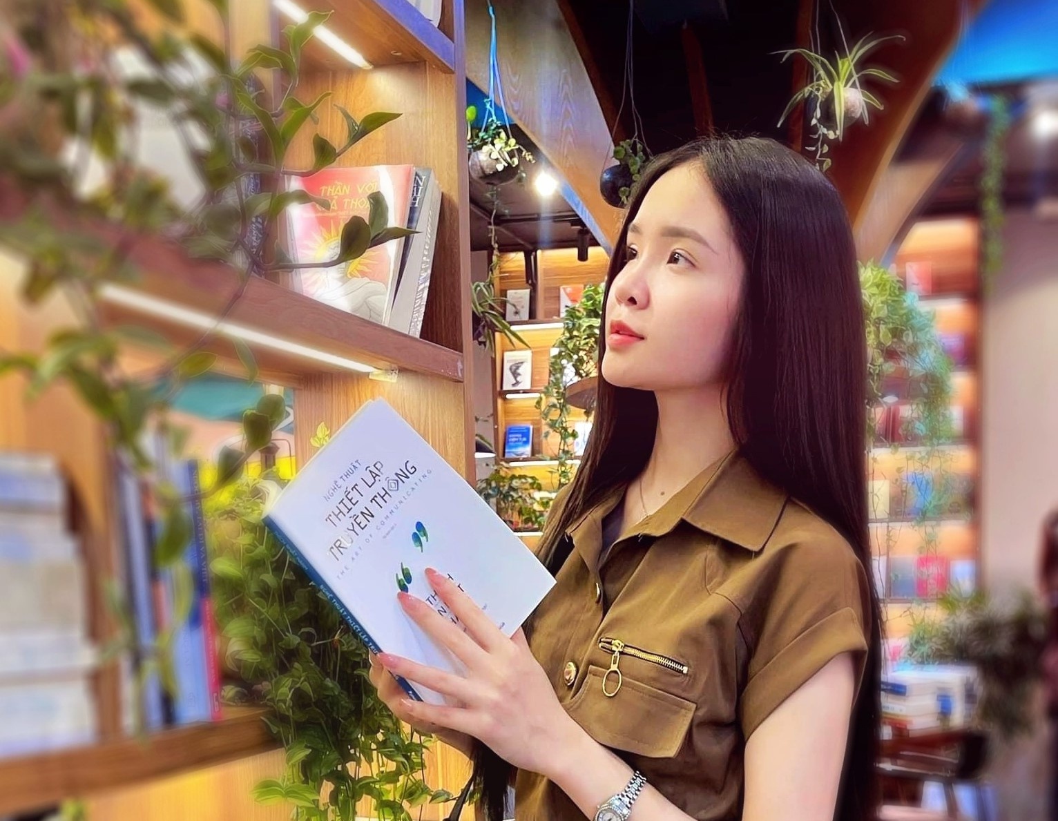 Kenh ban online mang lai 99% doanh thu cho hieu sach doc lap hinh anh