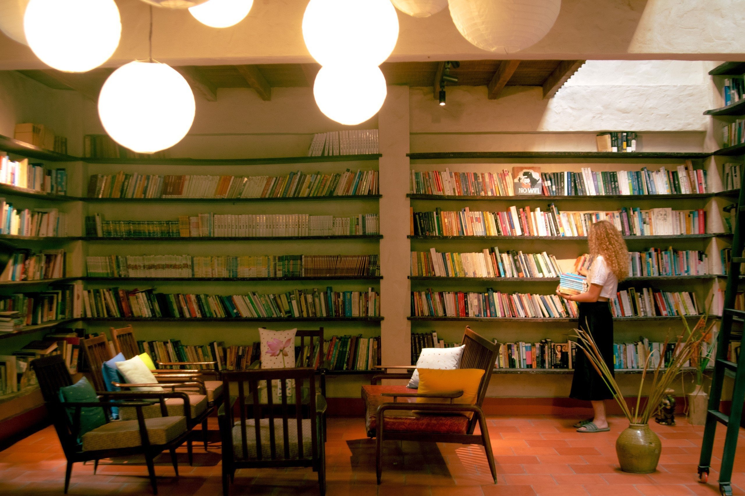 hieu sach doc lap anh 1