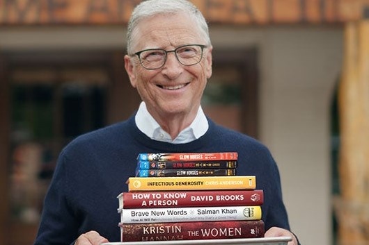 Sach boi canh Viet Nam duoc Bill Gates de xuat doc lot top ban chay hinh anh