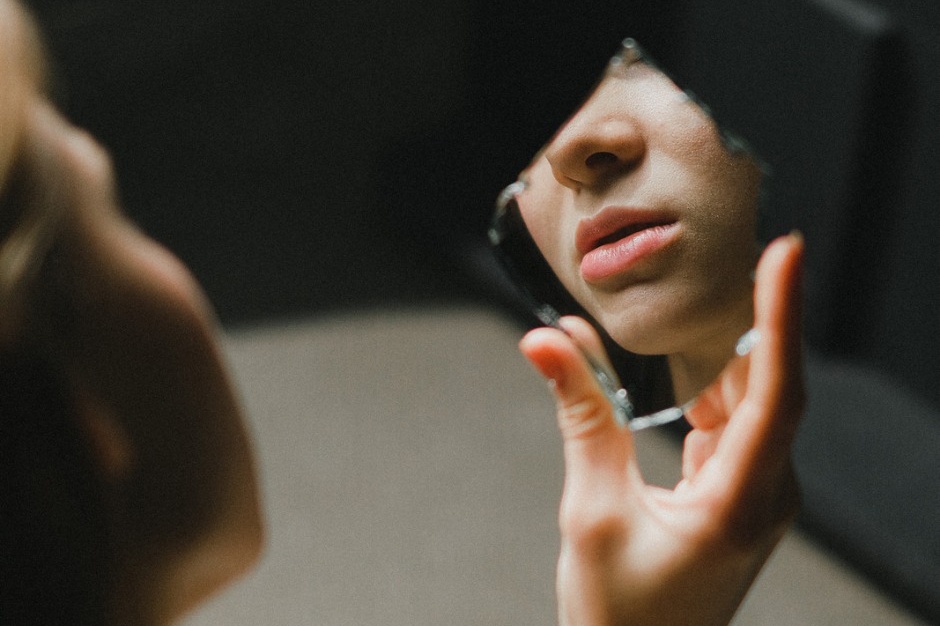 Kiem soat van menh cua chinh minh hinh anh