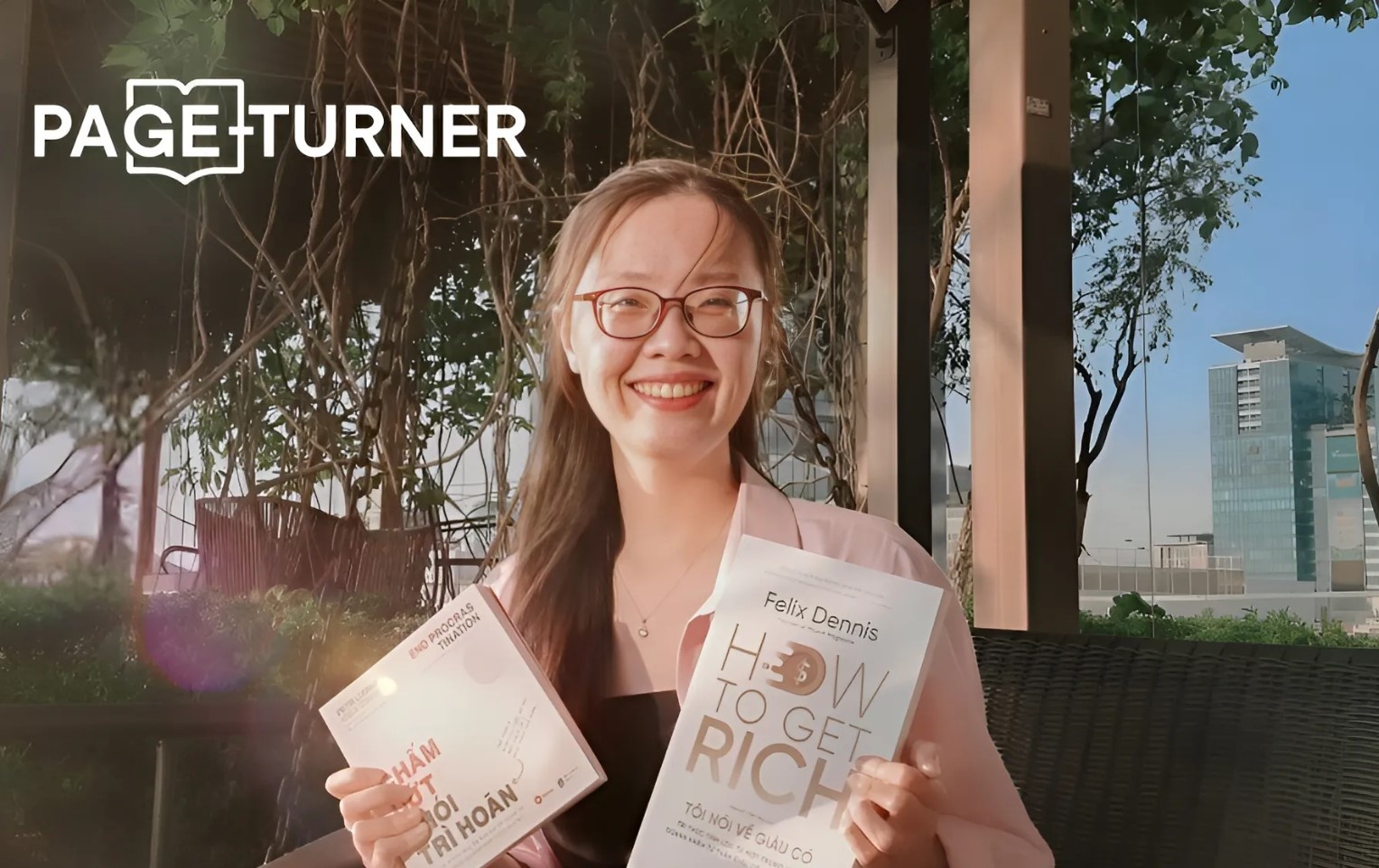 Doc sach giup co gai lam ban quyen song tron voi gia tri theo duoi hinh anh