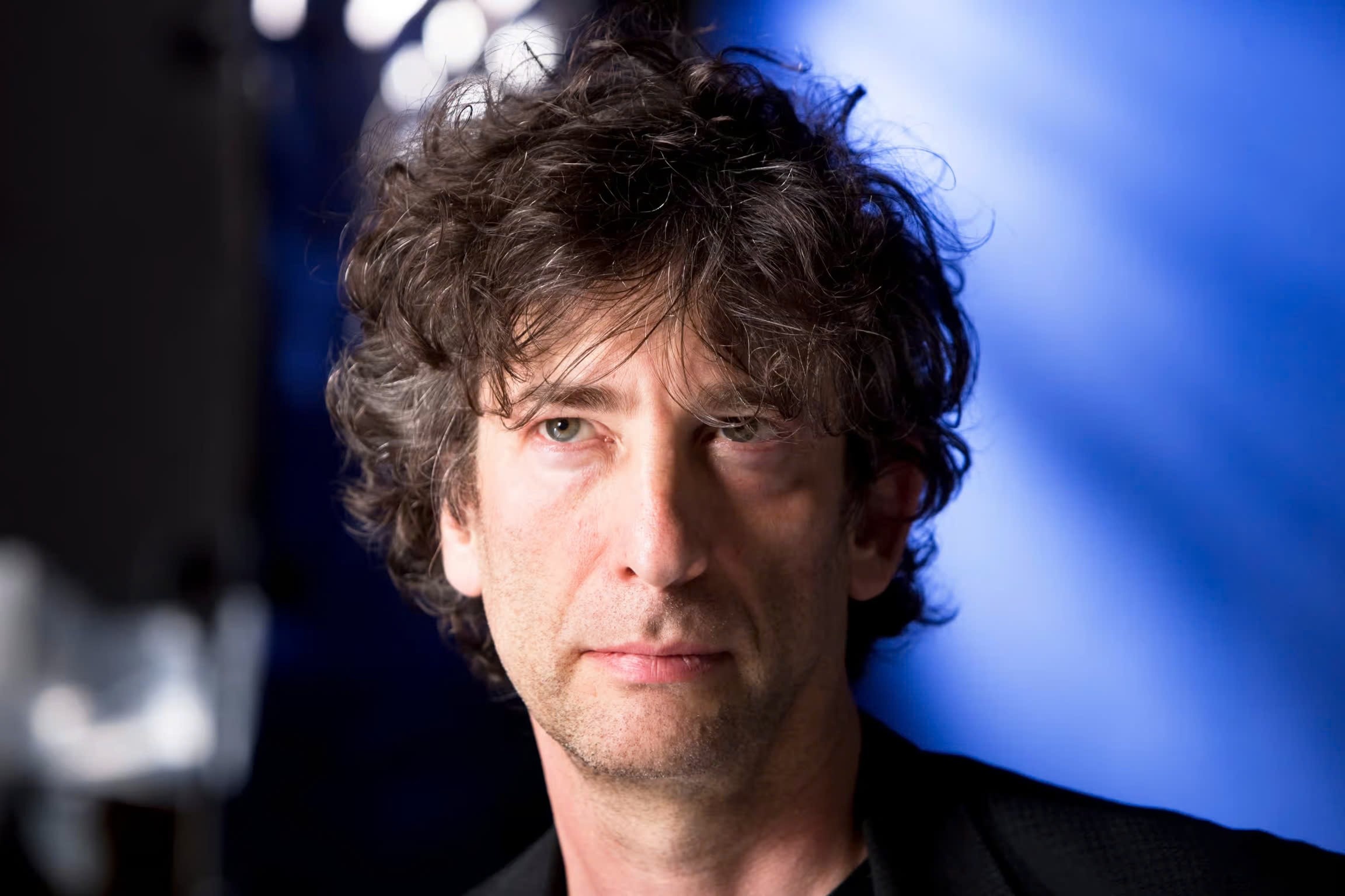 Hoan chuyen the phim cua Neil Gaiman sau cao buoc tan cong tinh duc hinh anh