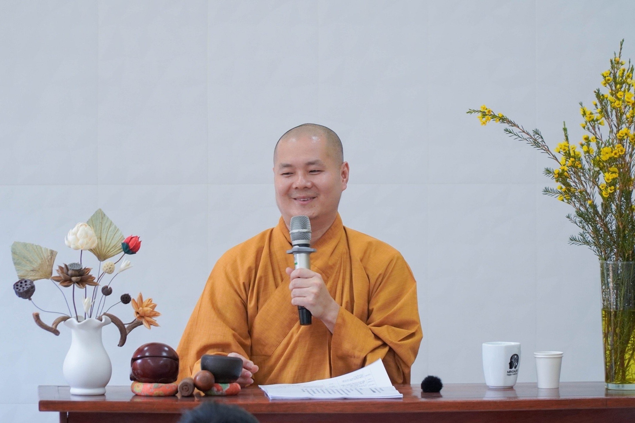 Phat giao qua goc nhin cua cac hoc gia hinh anh