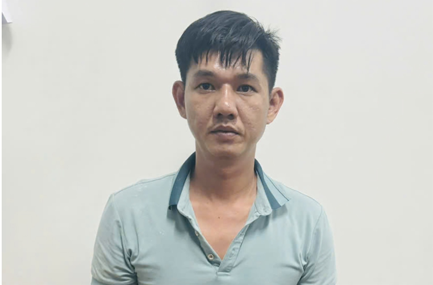 Nhan vien ngan hang bi giu vi lua 10 ty dong hinh anh