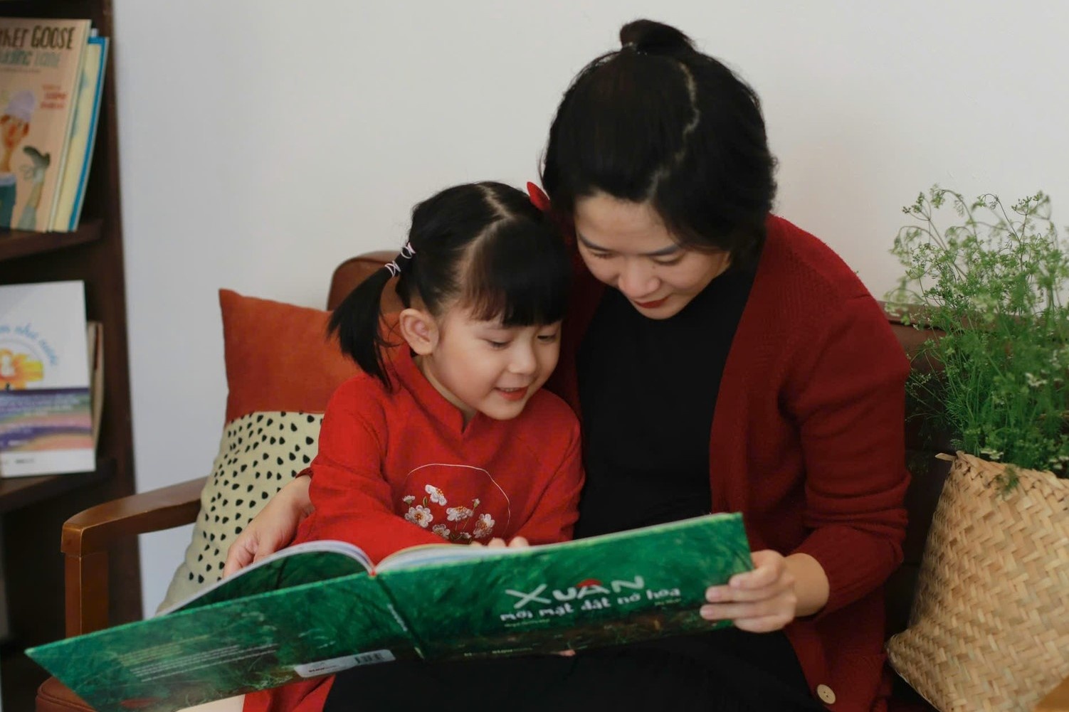 Sach Tet thieu nhi - mon qua y nghia ngay xuan hinh anh