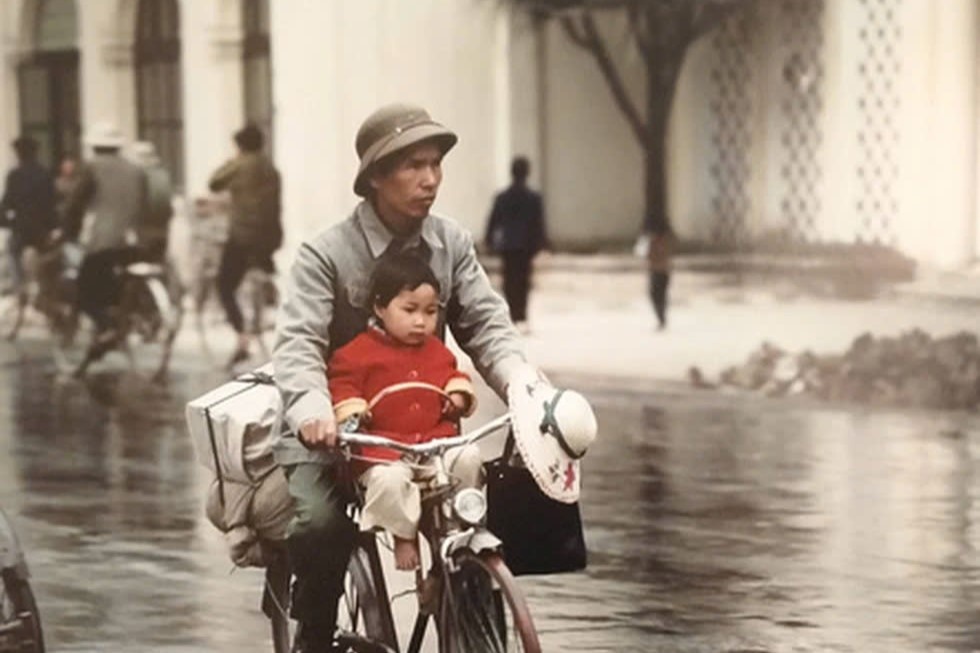 Ha Noi mot thoi qua ong kinh cua Thomas Billhardt hinh anh