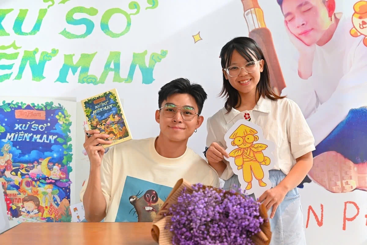 Gap cac tac gia Giai Sach Quoc gia tai Le hoi Duong sach Tet 2025 hinh anh