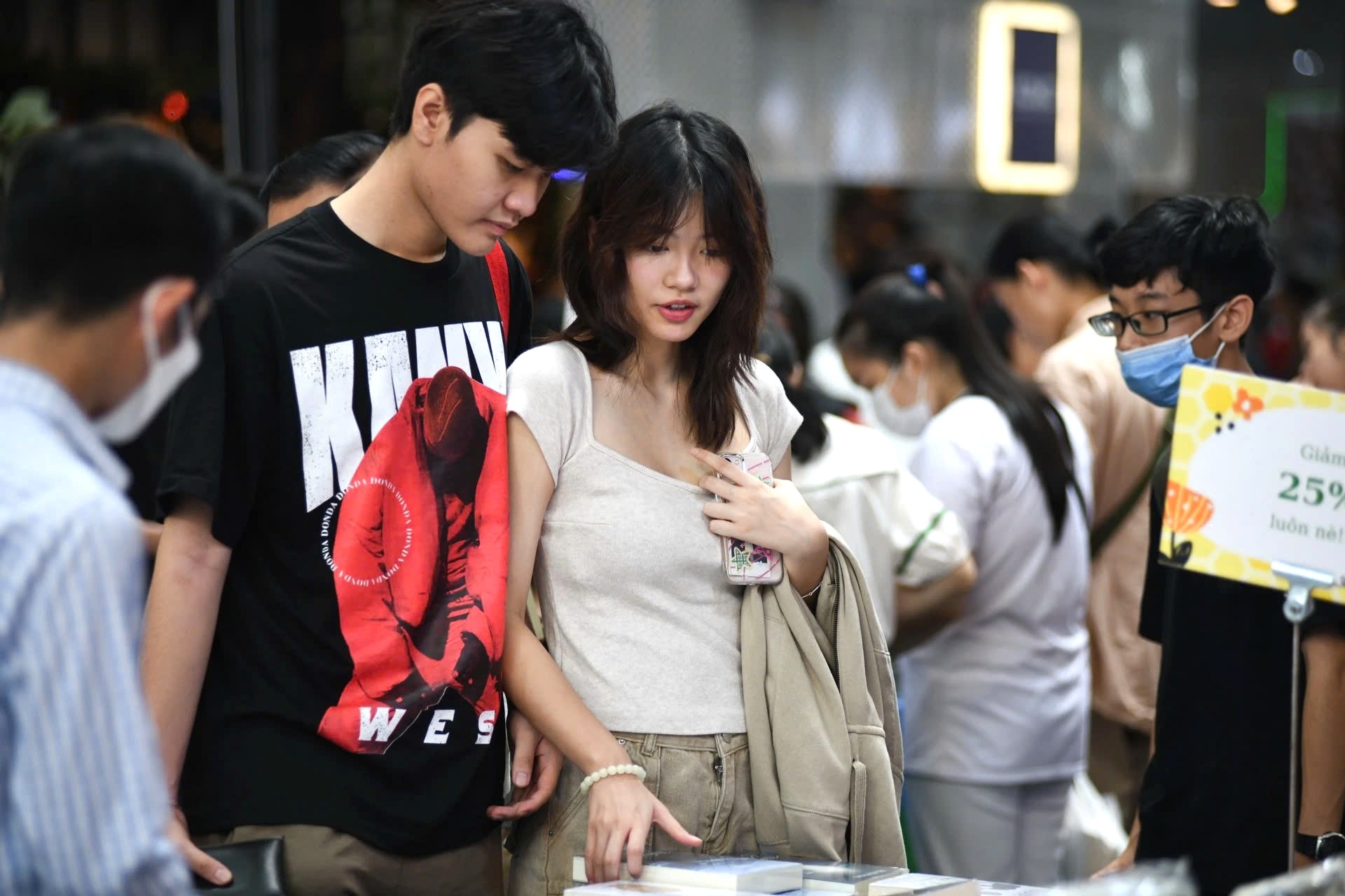 Nam 2024 doanh thu Duong sach TP.HCM dat 57,3 ty dong hinh anh