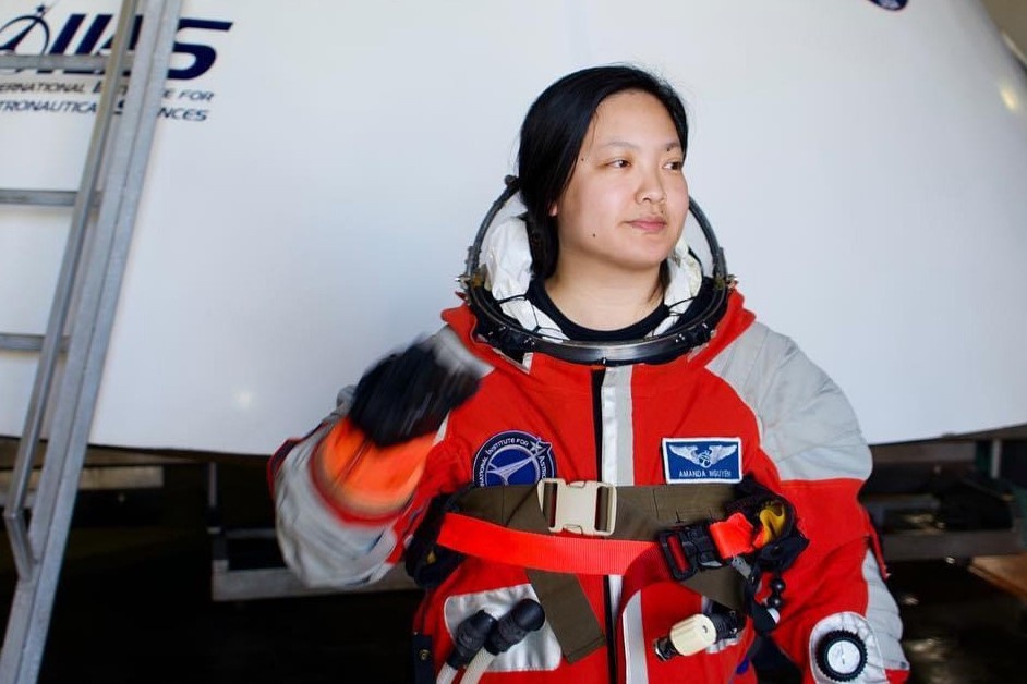 Trai long cua co gai goc Viet dau tien duoc chon bay vao khong gian hinh anh