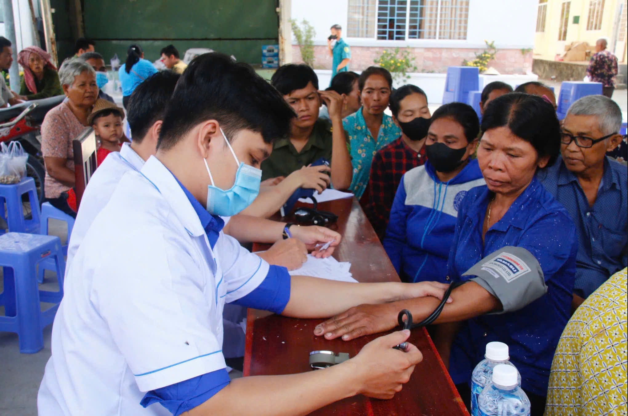 Thang Ba bien gioi anh 1