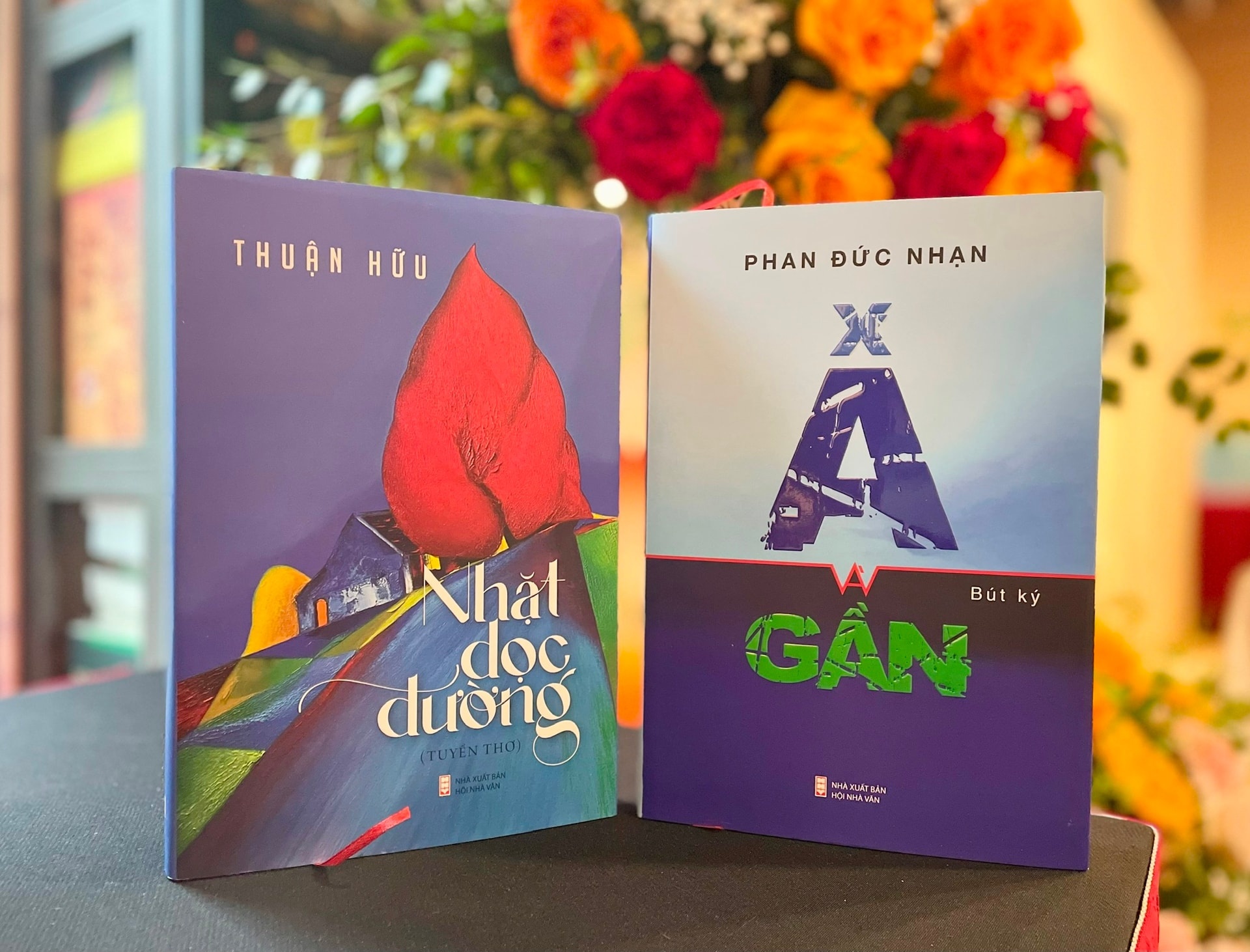 Ra mat tho va but ky cua hai tam hon lon Thuan Huu va Phan Duc Nhan hinh anh