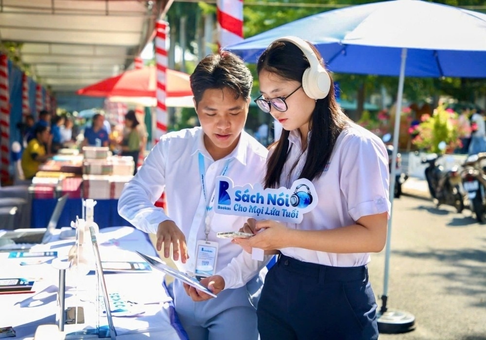 Ngon lua khuyen doc duoc lan toa hinh anh