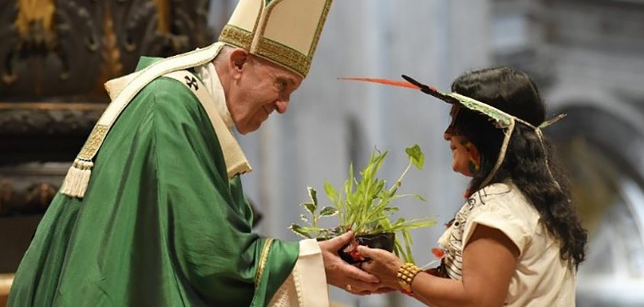 Giao hoang Francis anh 1