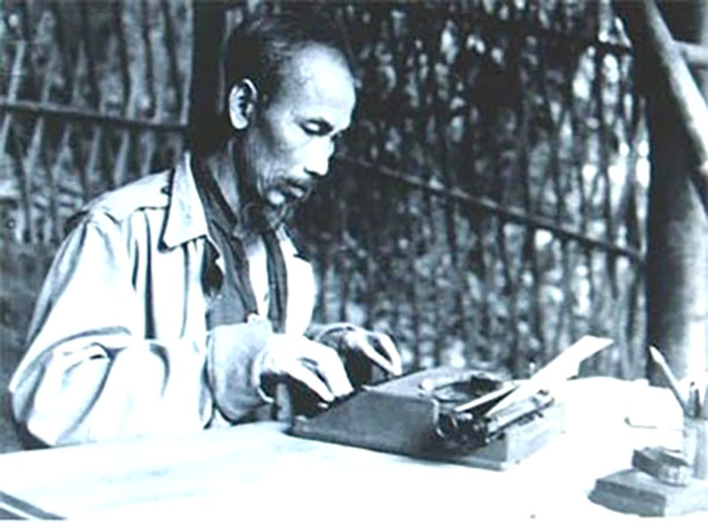 nha bao chi cach mang anh 1