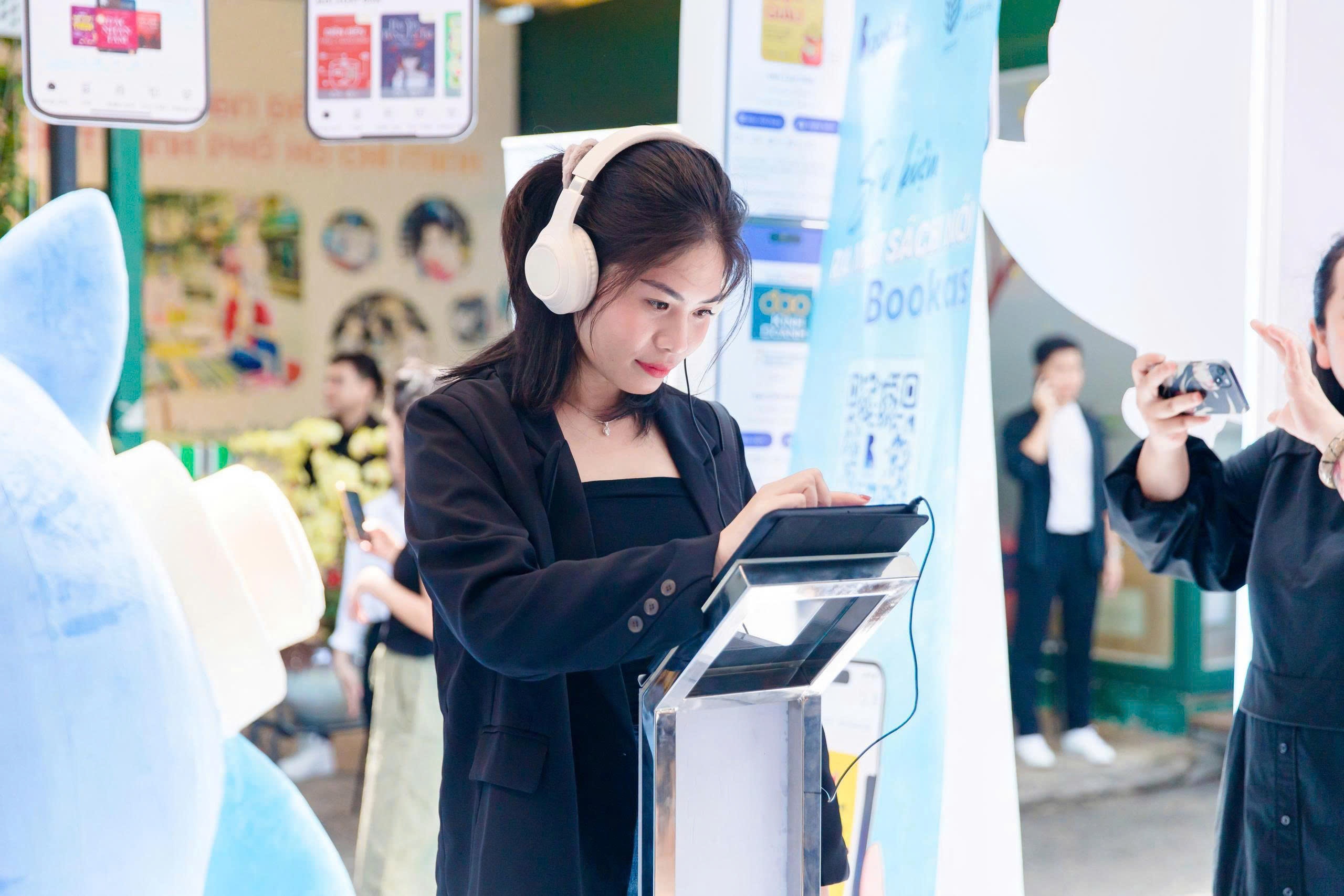 Cuoc thi &apos;Viet chua lanh&apos; anh 1