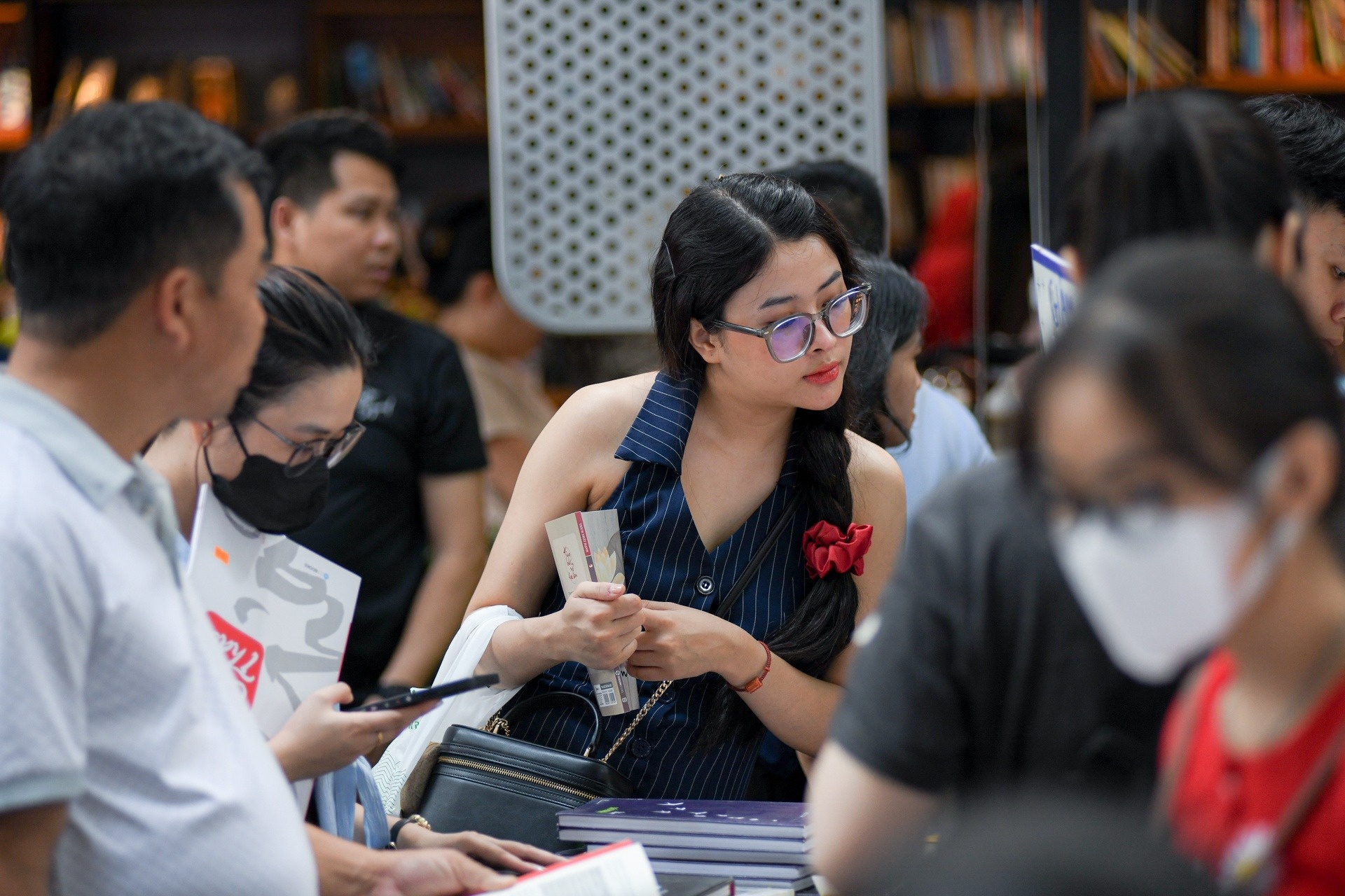 Phat trien van hoa doc - xay dung do thi tri thuc TP.HCM hinh anh