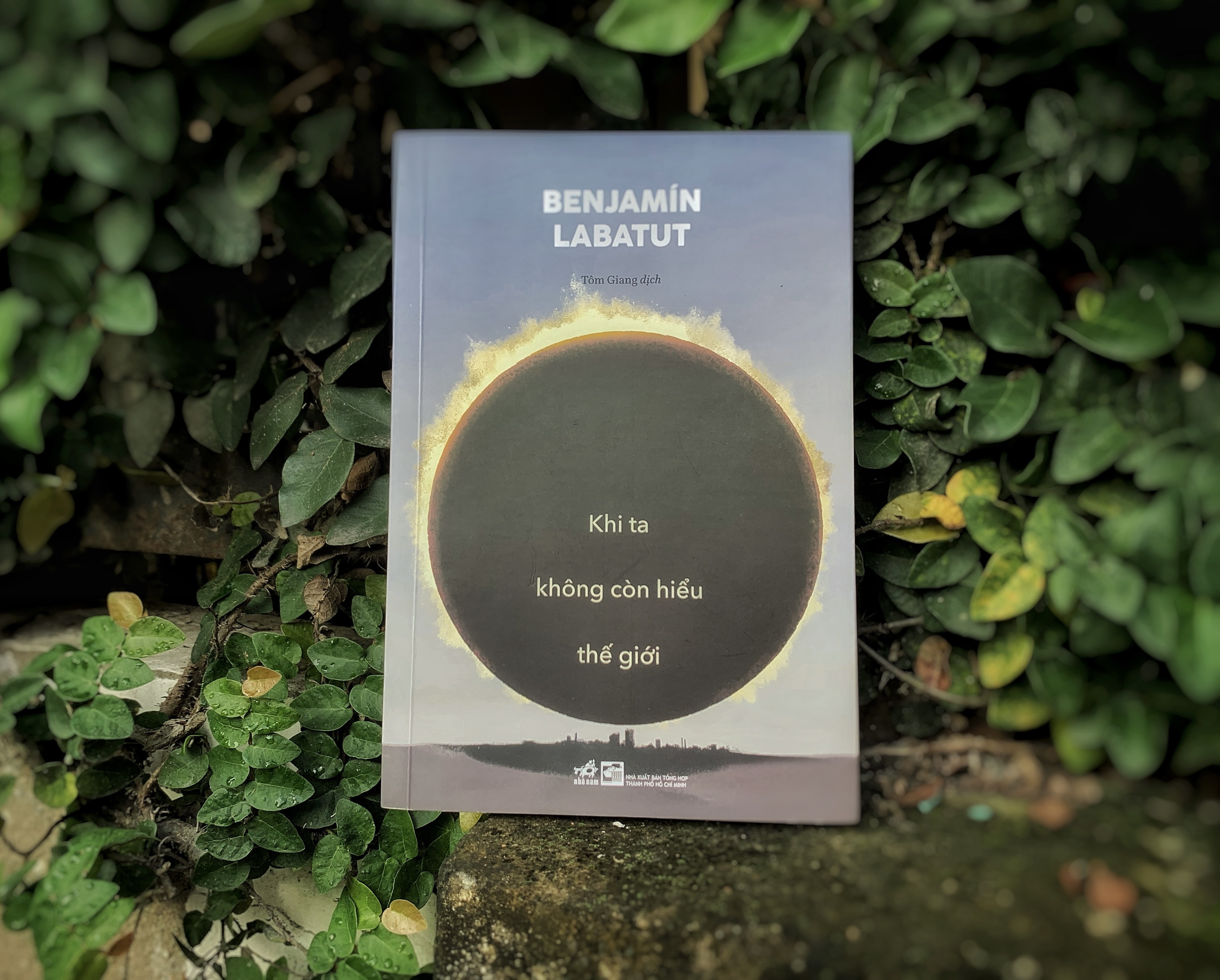 Huy diet, sang tao: 2 mat cua mot dong xu hinh anh