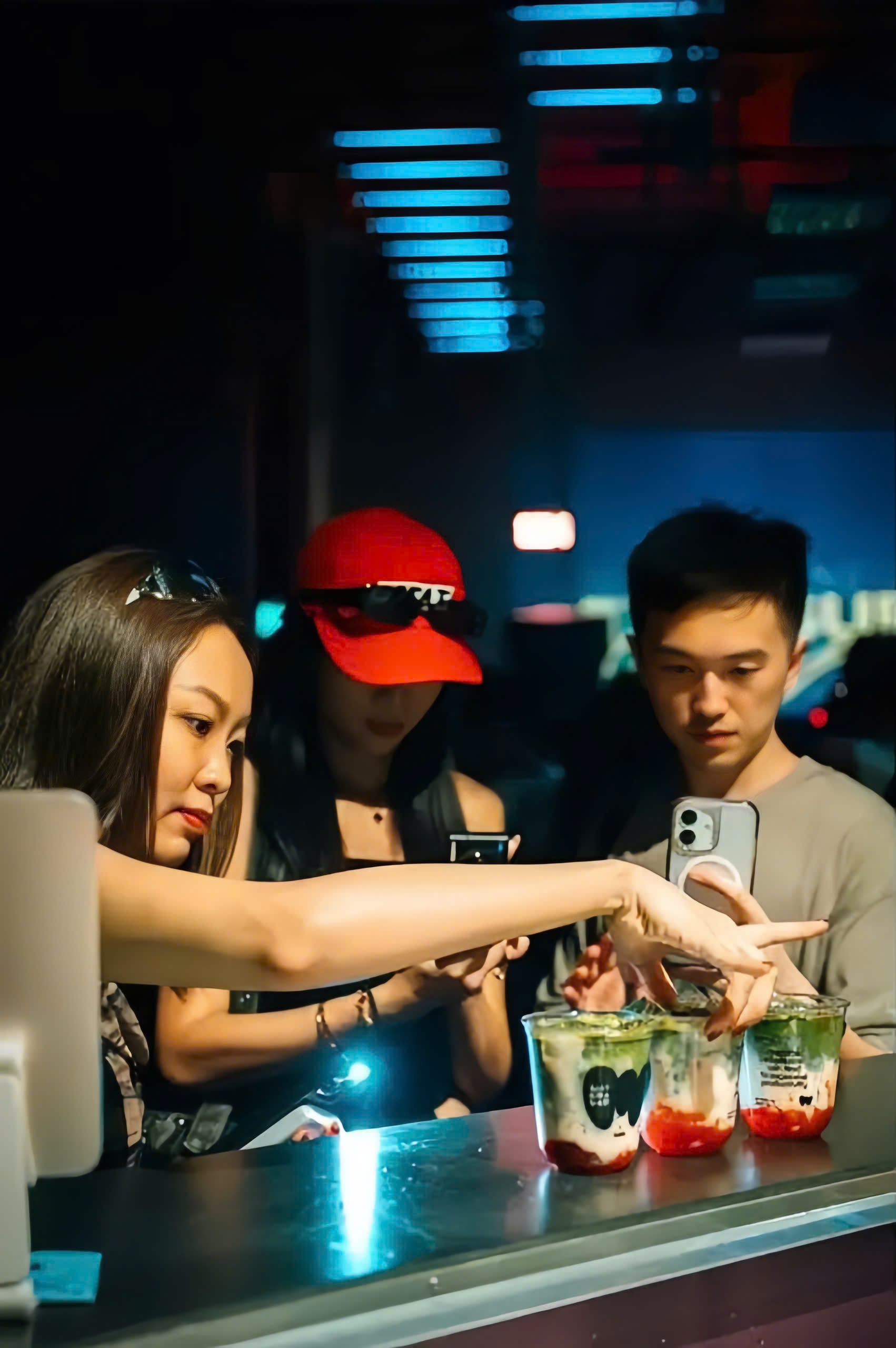 hen ho,  kh,  ban tinh,  bar anh 3