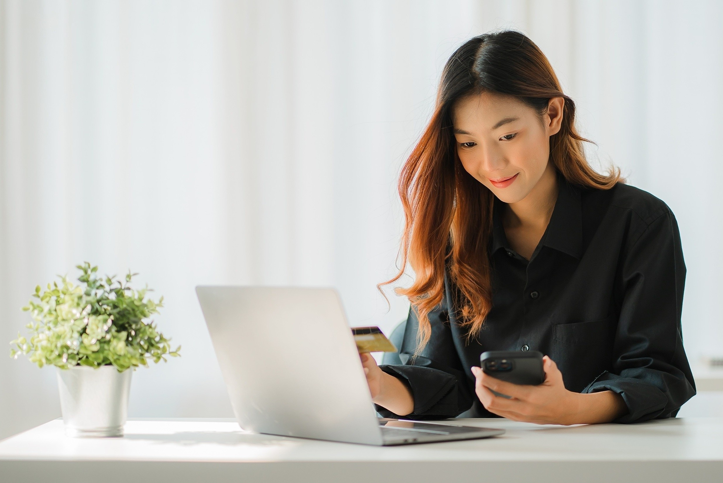 Quoc gia chi lam viec 4 ngay/tuan hinh anh