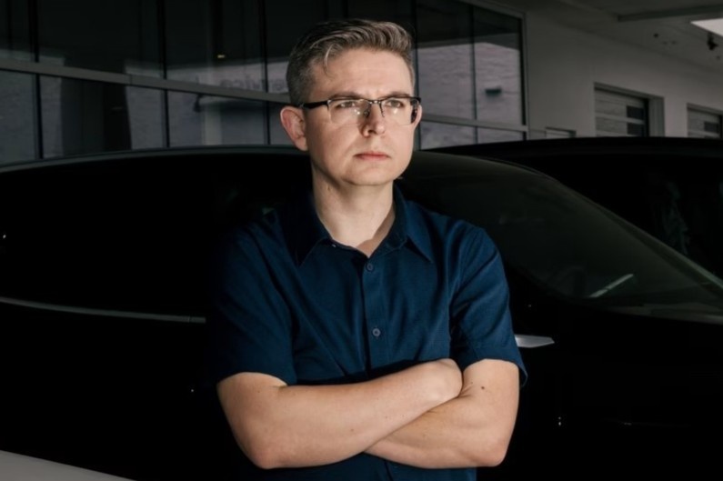 Kiem bon tien nho mac ca mua xe Lexus, Ford hinh anh