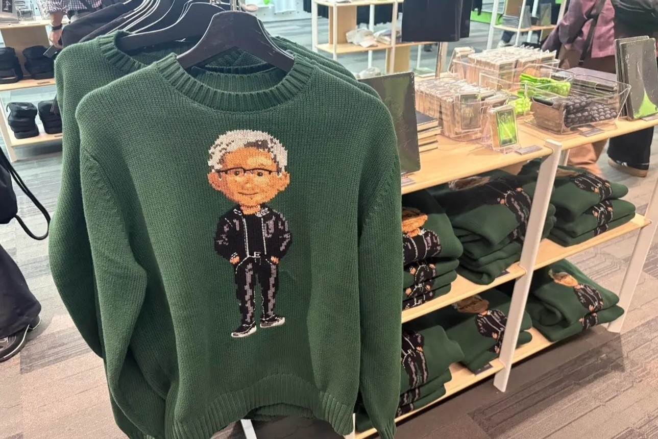 Ai chi 178 USD mua chiec ao len in mat CEO Nvidia hinh anh