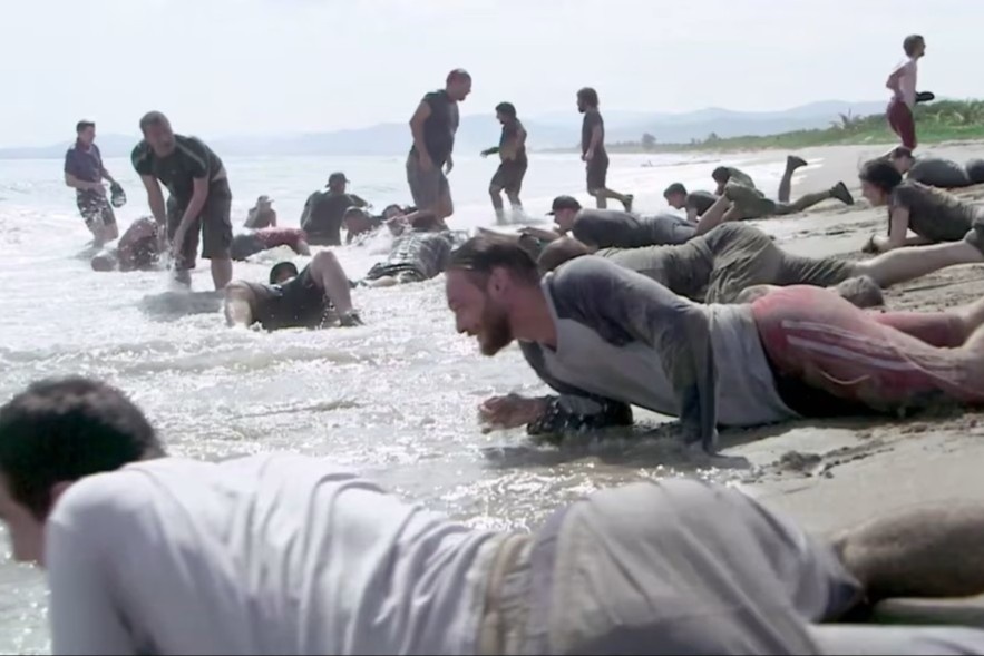 Chuyen team building nua trieu USD thanh ky niem 'hanh xac' hinh anh