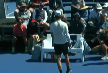 Nem vot pickleball trung khan gia, VDV bi loai khoi tu ket hinh anh