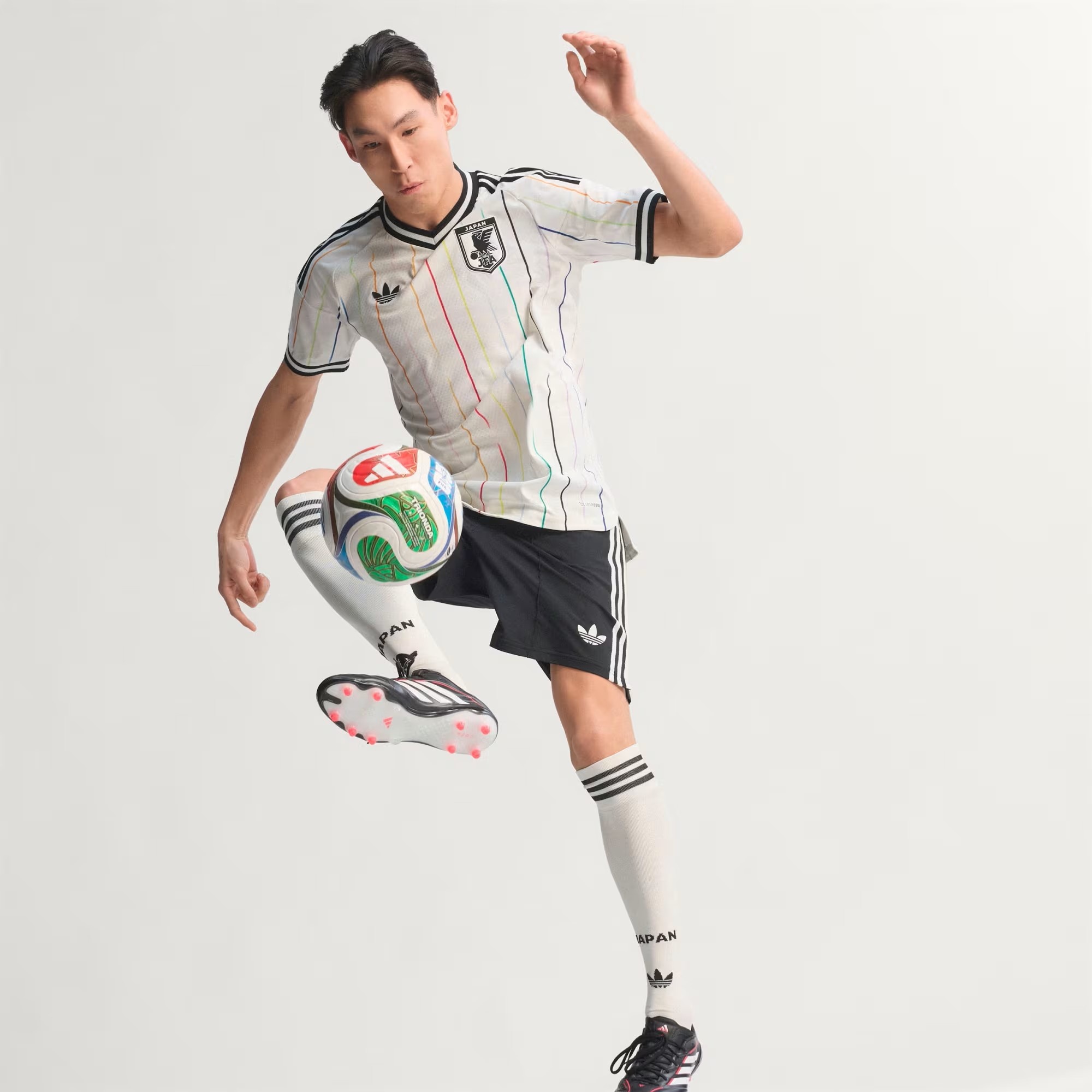 ao dau,  World Cup 2026 anh 2