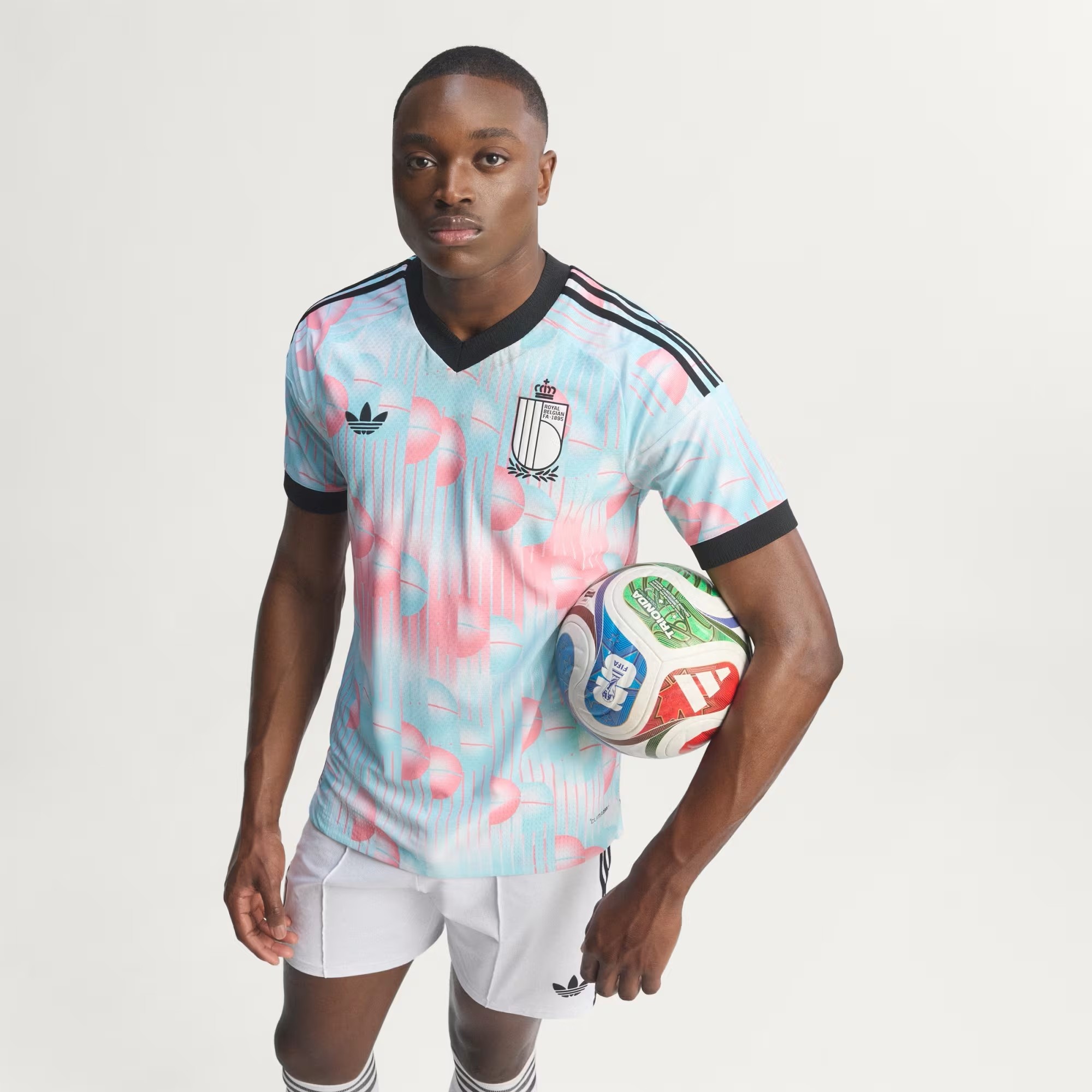 ao dau,  World Cup 2026 anh 5