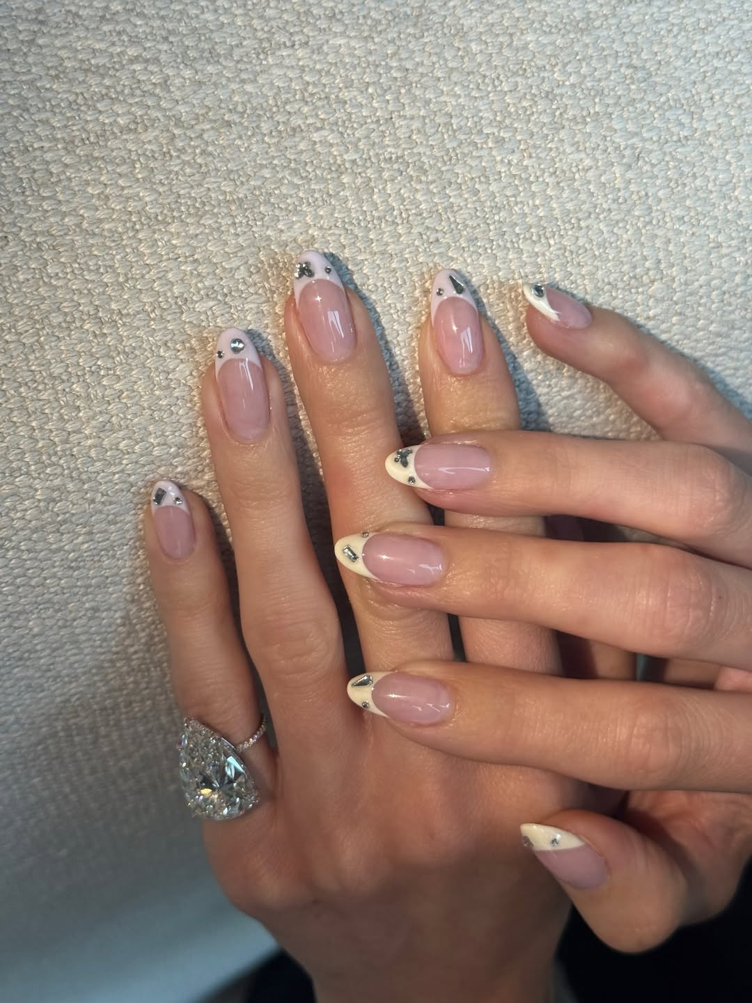 kylie jenner,  trang suc,  cuoi anh 1