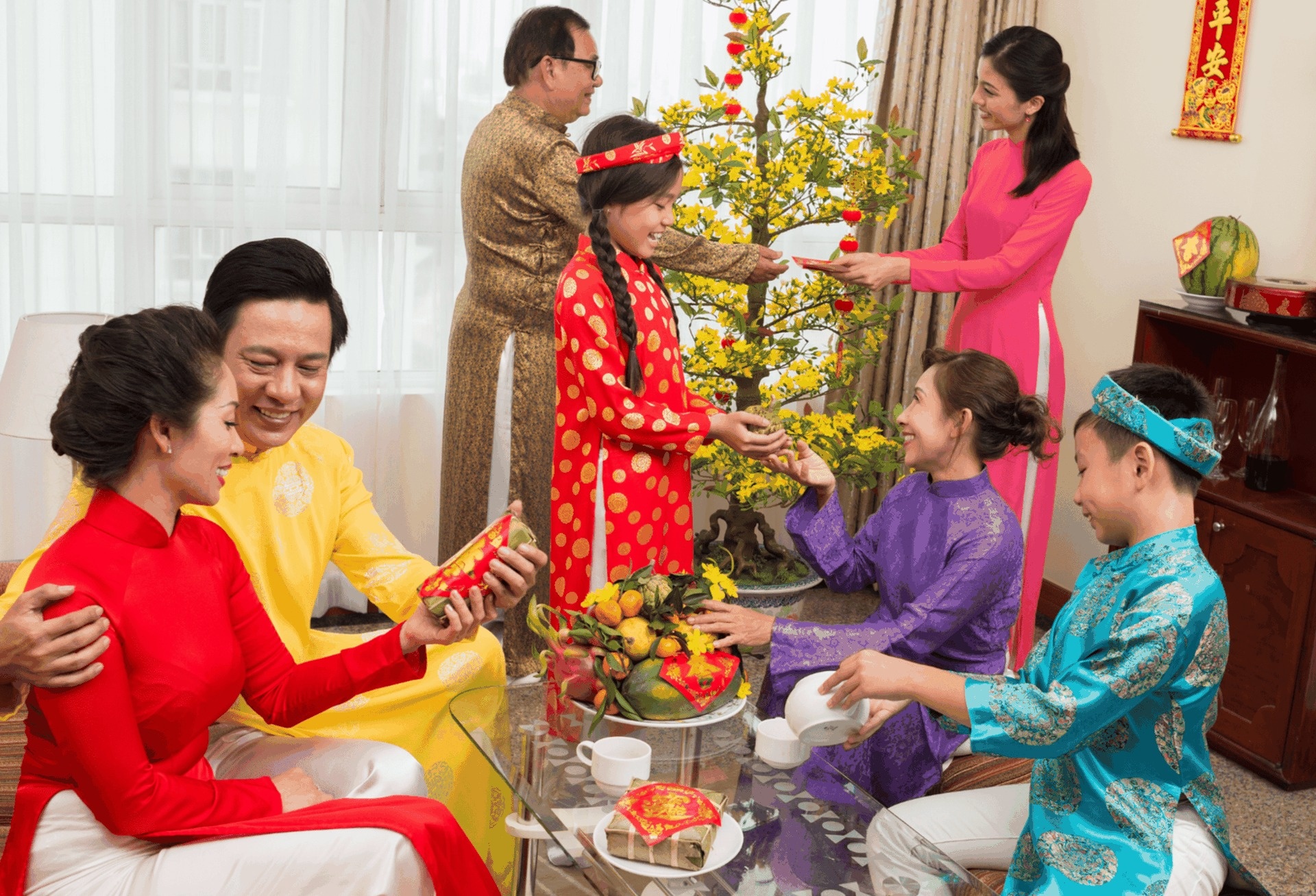 Tai sao Tet la dip dac biet de con chau hieu kinh cha me hinh anh