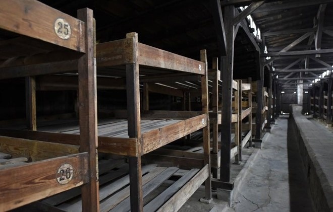 Nhung cach lao dong kho sai trong nha tu cua Duc quoc xa hinh anh