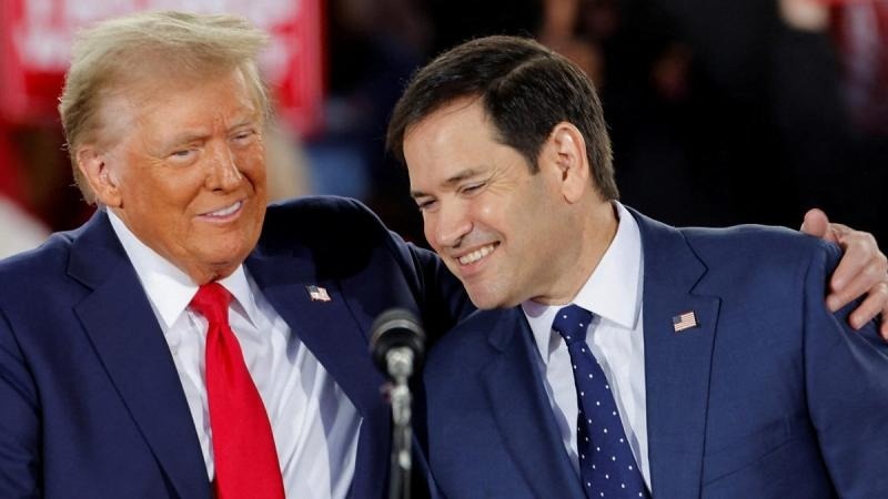 Cach Donald Trump tham gia cau lac thuong luu thoi tre hinh anh