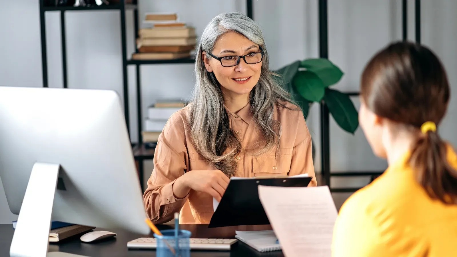 81% ung vien 'be cong su that' khi phong van xin viec? hinh anh