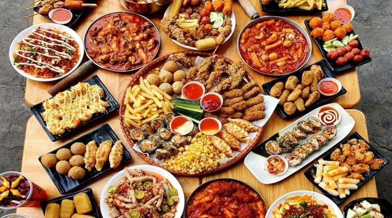 Bi mat kinh doanh cua tiem do an vat ky la hinh anh