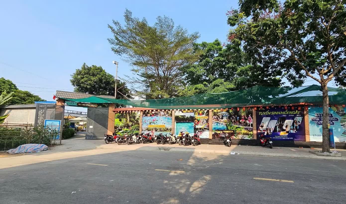 Dieu tra,  be trai duoi nuoc,  tu vong anh 1