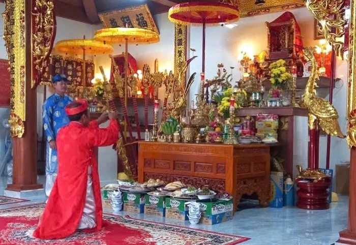Muon su quanh chuyen ngay gio cua nguoi Viet hinh anh