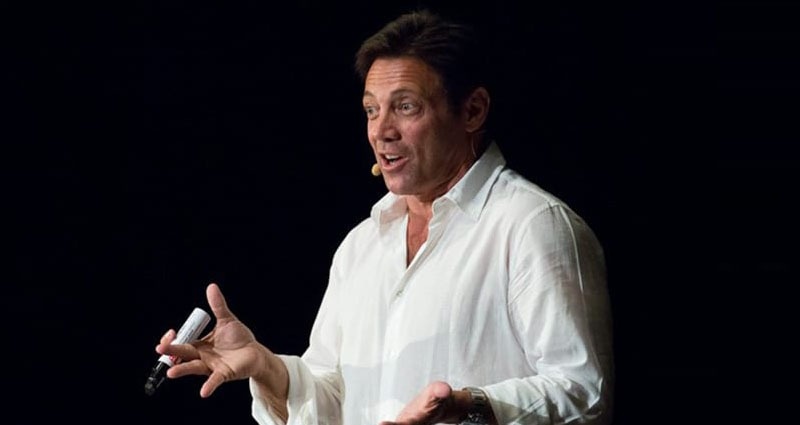 Sói Già Phố Wall: Tôi là Jordan Belfort, tôi đến nhận phòng Tổng thống