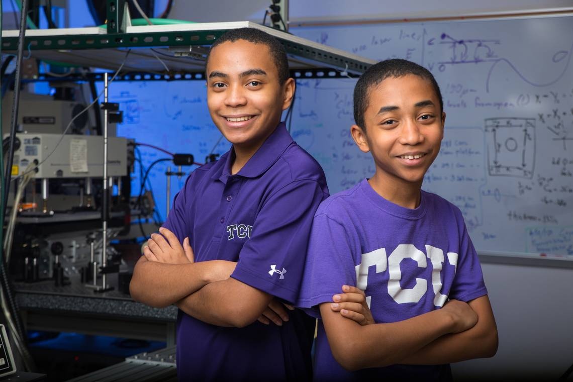 Than dong nhan bang thac si o tuoi 17 hinh anh