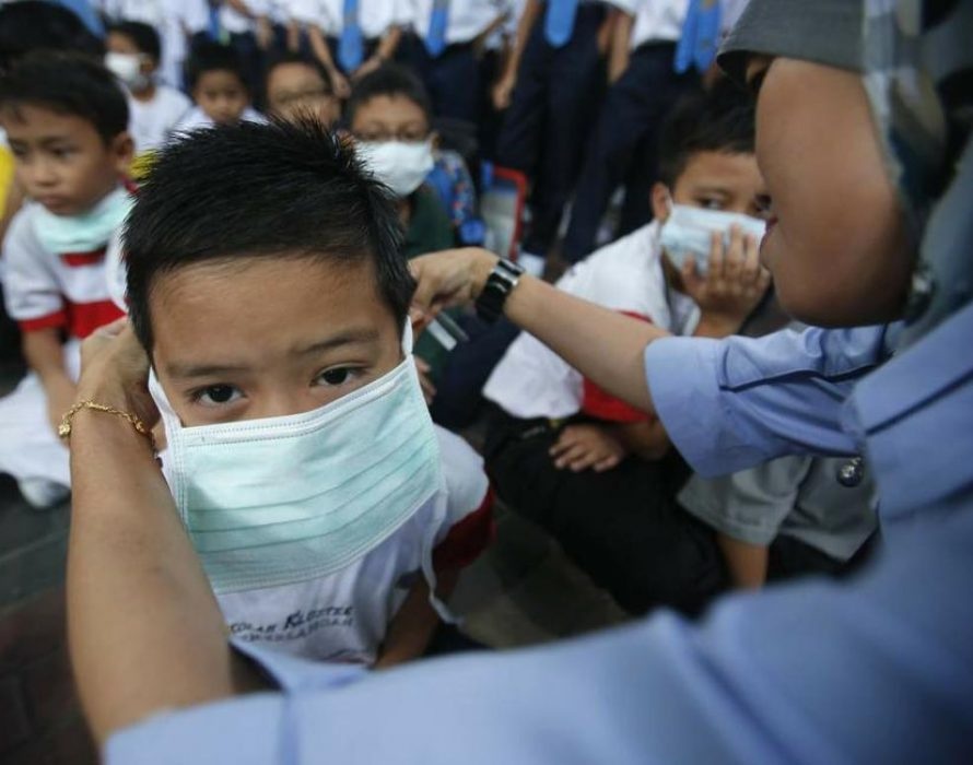 6 hoc sinh duong tinh voi H1N1, truong hoc dong cua hinh anh