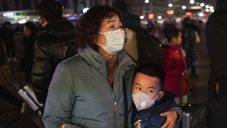 Loi ke cua cong dan My mac ket o o dich Vu Han hinh anh