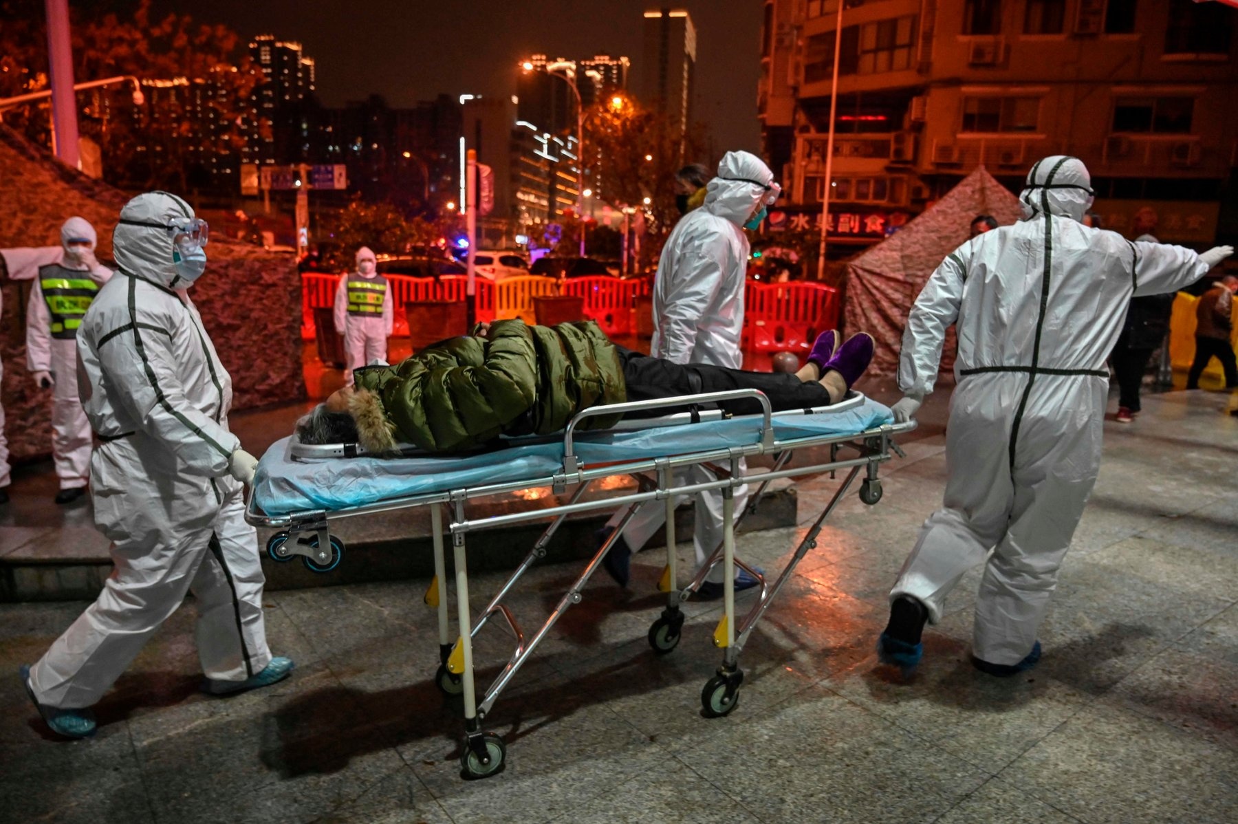Vao vien dieu tri tieu duong, 2 tuan sau nghi nhiem virus corona hinh anh