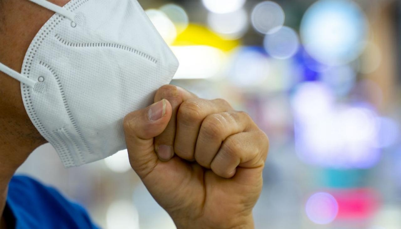 Lam tuong deo khau trang ngua duoc lay nhiem virus corona hinh anh