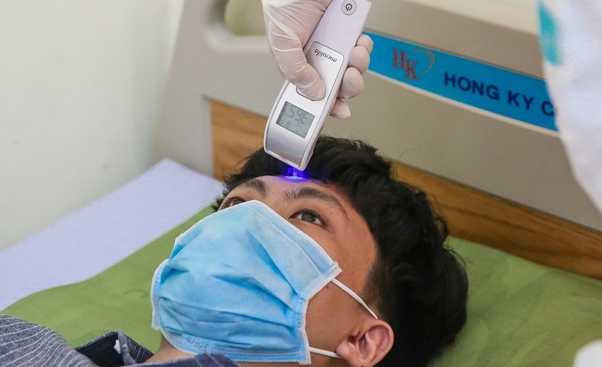 virus corona lan rong anh 2